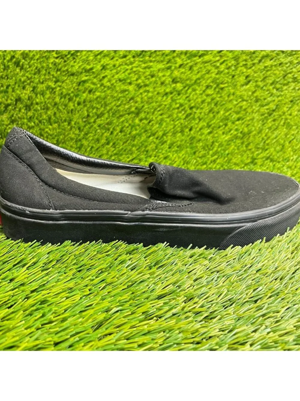 Vans Classic Slip-On Womens Size 9 Mens 7.5 Black Athletic Skate Shoes Sneakers